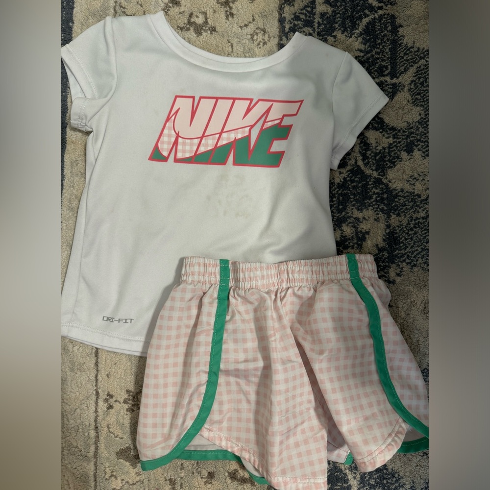 Toddler girl Nike set